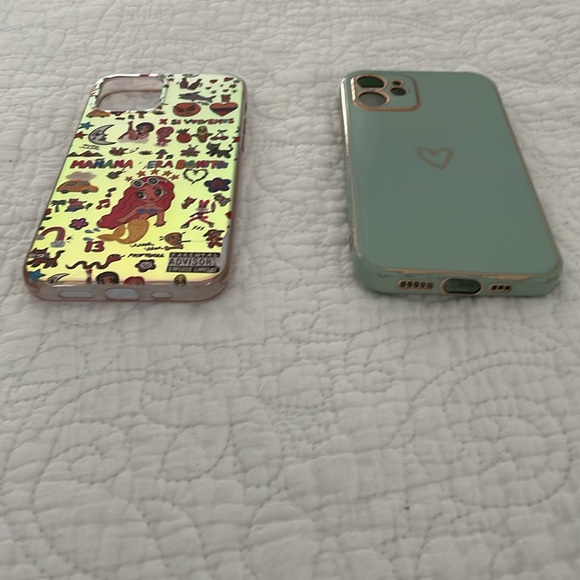 iPhone 12 case bundle - Picture 4 of 7